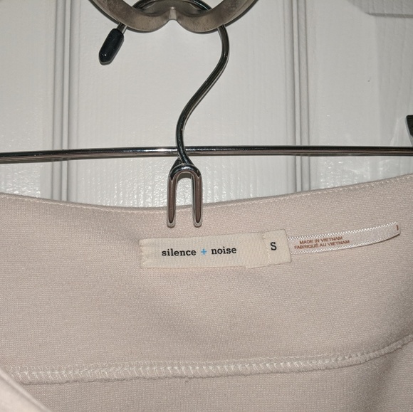 Silence+Noise Soft Stretch Mini Skirt Creamy White - Picture 2 of 3